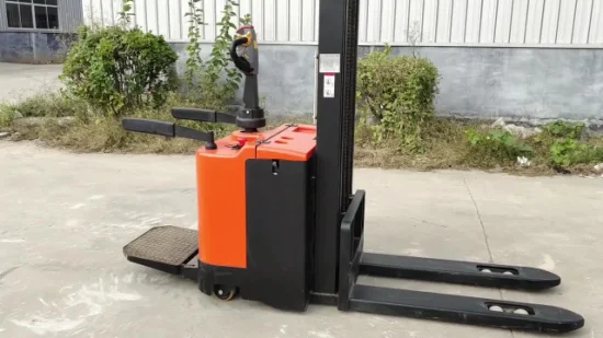 Impilatore semi elettrico con caricamento automatico di furgoni da 500 kg 1000 kg Impilatore di pallet portatile con caricamento automatico con dispositivo di sollevamento automatico e batteria al litio